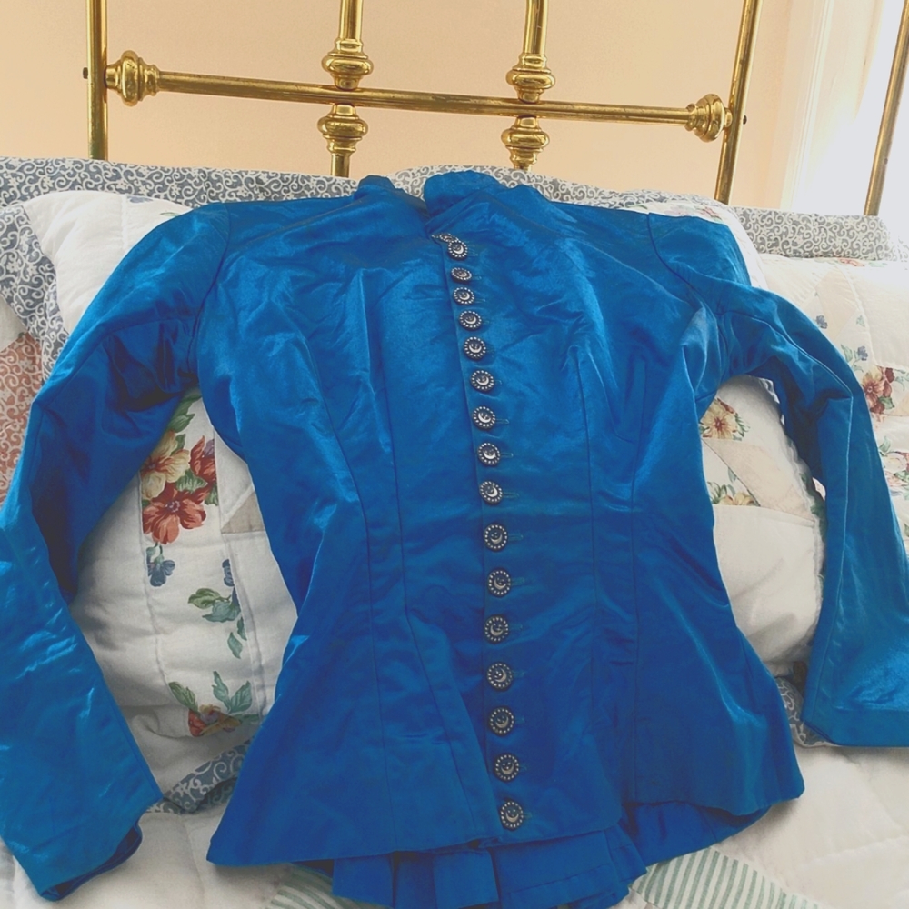 TRUE VICTORIAN ANTIQUE Child's SILK SATIN Bodice / Jacket - Picture 2 of 12